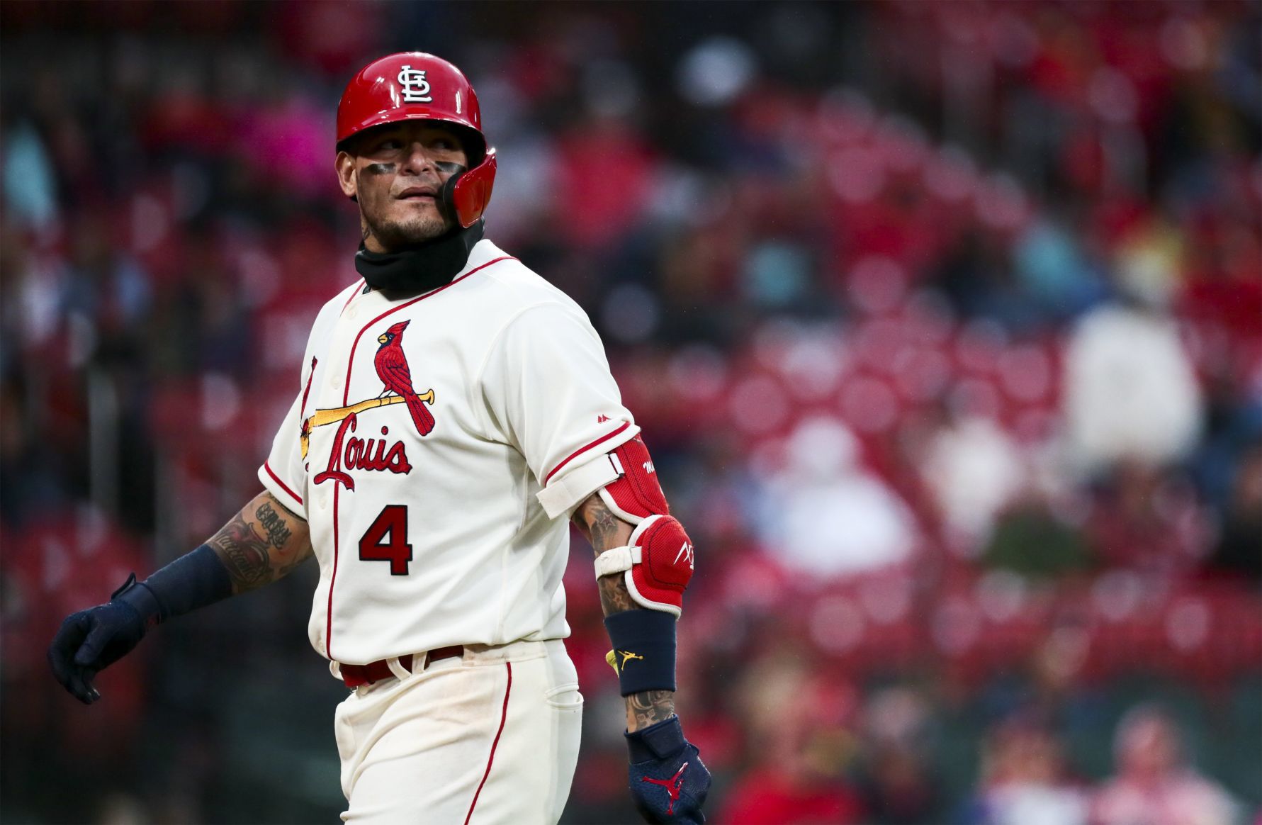 Cardinals duel Pirates